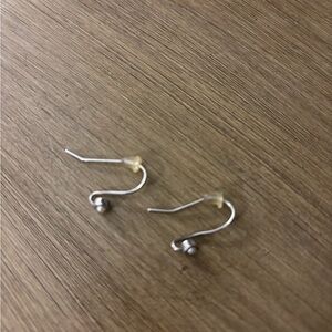 Retired Pandora Composer pearl hook post.